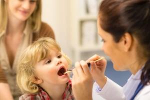 Cómo tratar las adenoides en un niño: mitos y conceptos erróneos comunes