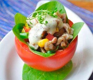 Tomate relleno de champiñones