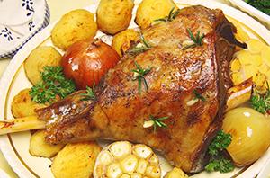 Baked lamb with potatoes