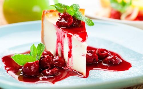 Cheesecake with Cherry Sauce and Mint