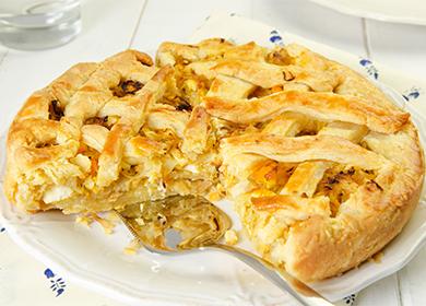 A pie with cabbage