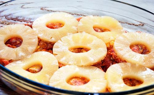 Chicken in the oven with pineapple: stuffed, with potatoes and cheese, diet skewers