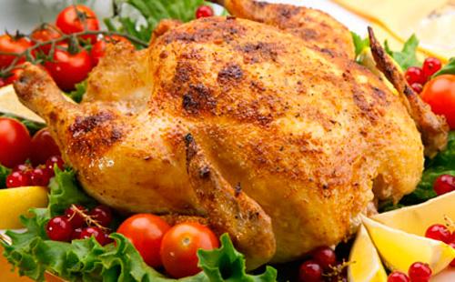 We cook the whole chicken in the oven: bake only the carcass and combine with potatoes, filling