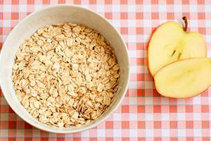 Oatmeal and apples will keep your youth