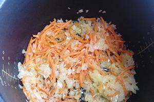 Fry the onion and carrot well
