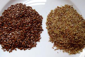 Sesame and flax lie separately on a white dish while