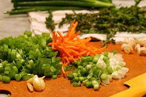 Casserole for carrot, onion and greens