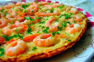 Omelet with shrimp and herbs