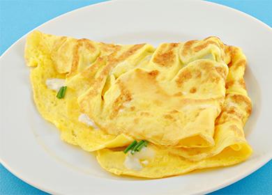 Omelet on a plate