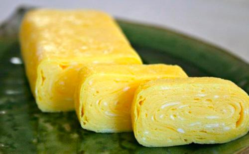 Japanese omelet Tamago  how to cook at home, photo