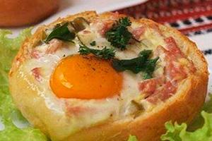 Scrambled Eggs with Cheese and Sausage