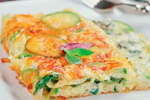 Omelet with zucchini and cheese