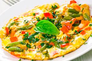 Omelet with asparagus and sweet pepper