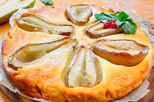 Cottage cheese casserole with pears and banana