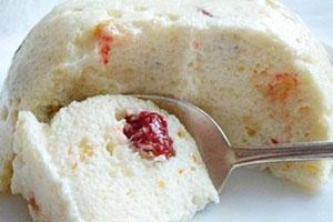 Steamed cottage cheese casserole with fruit