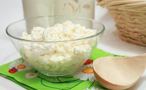 Cottage cheese in a bowl