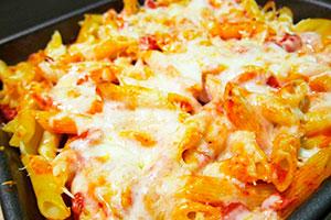 Pasta casserole with mozzarella