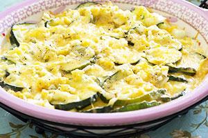 Zucchini casserole with cottage cheese