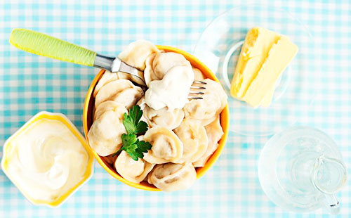 Dumplings with sour cream