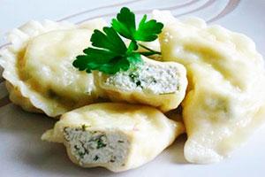Dumplings with cottage cheese and herbs