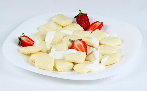 Lazy Dumplings with Strawberries