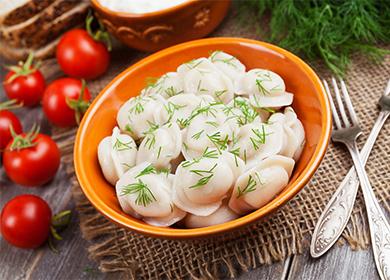 Delicious cabbage dumplings: 3 recipes with minced meat and without