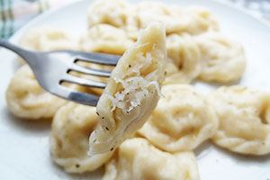 Classic dumplings with radish