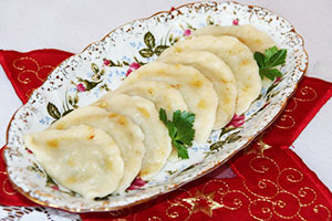 Dumplings avec pommes de terre, saindoux et champignons