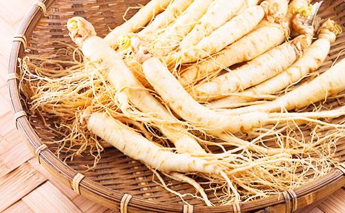 Ginseng root in wallet