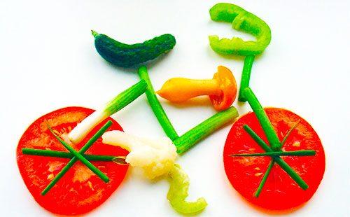 Vélo à partir de morceaux de légumes