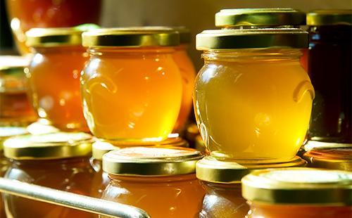 Honey storage in banks