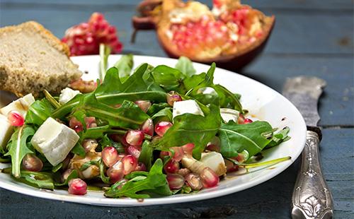 Arugula and Pomegranate Salad