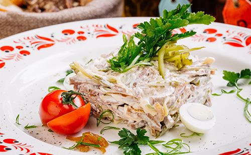 Ensalada de lengua y mayonesa