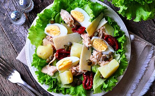 Tuna and Dried Tomato Salad Dish