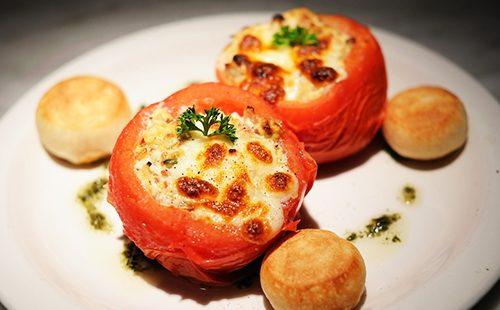 Oven-baked tomatoes