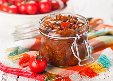Calabacín en salsa de tomate para el invierno: los viejos clásicos para los amantes variaciones más nítidas y originales de la receta
