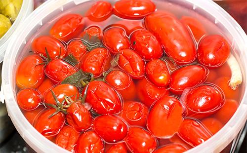 Salted tomatoes in brine