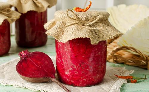 Beetroot and cabbage salad for the winter