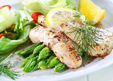 Fish with Asparagus and Lemon