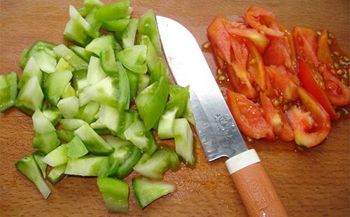 Tomates y pimientos rallados