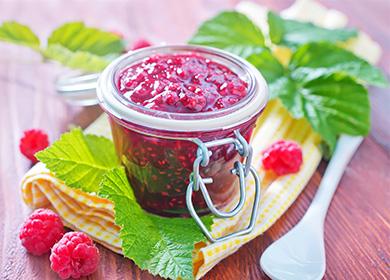Raspberry jam for the winter: recipes with sugar, apple, basil, gelatin and currants