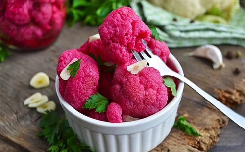 Pickled Cauliflower with Beetroot