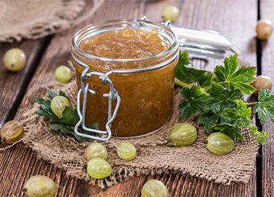 Gelatina de grosella espinosa: 5 recetas y transformaciones inesperadas del sabor de las bayas de jardín
