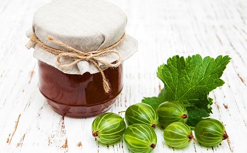 Green gooseberry jam