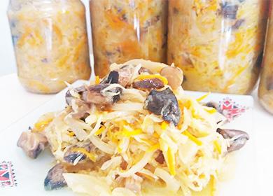 Recipe for hodgepodge (peasant) with mushrooms and cabbage for the winter: how to cook a fragrant side dish, dressing for soup and the perfect snack under one lid