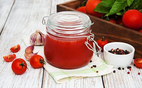 Tarro de salsa de tomate