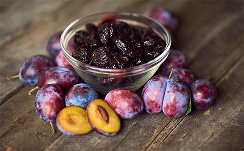 Prunes and Fresh Plums