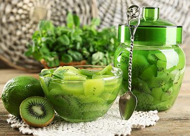 Kiwi jam in a jar and bowl on a table