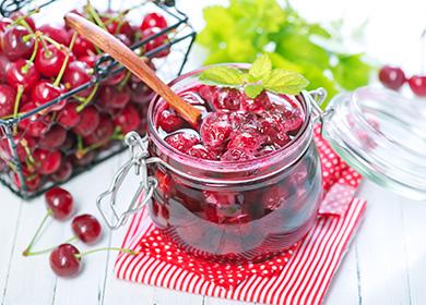 Cherry jam recipe (with and without seeds): getting ready for winter tea parties
