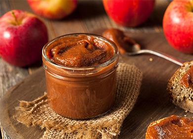 The recipe for applesauce for the winter: make a healthy dessert and baby food